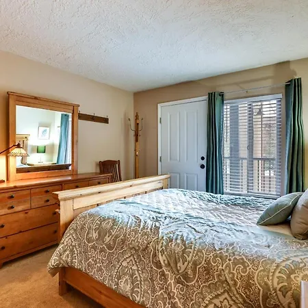 Cozy Frisco Condo With Balcony 1 Mi To Marina!